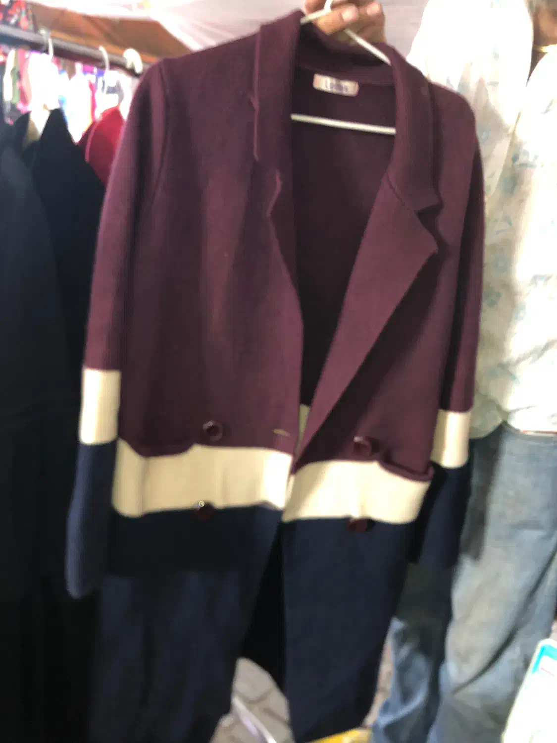 لباس حراجی|لباس|رشت, معلم|دیوار