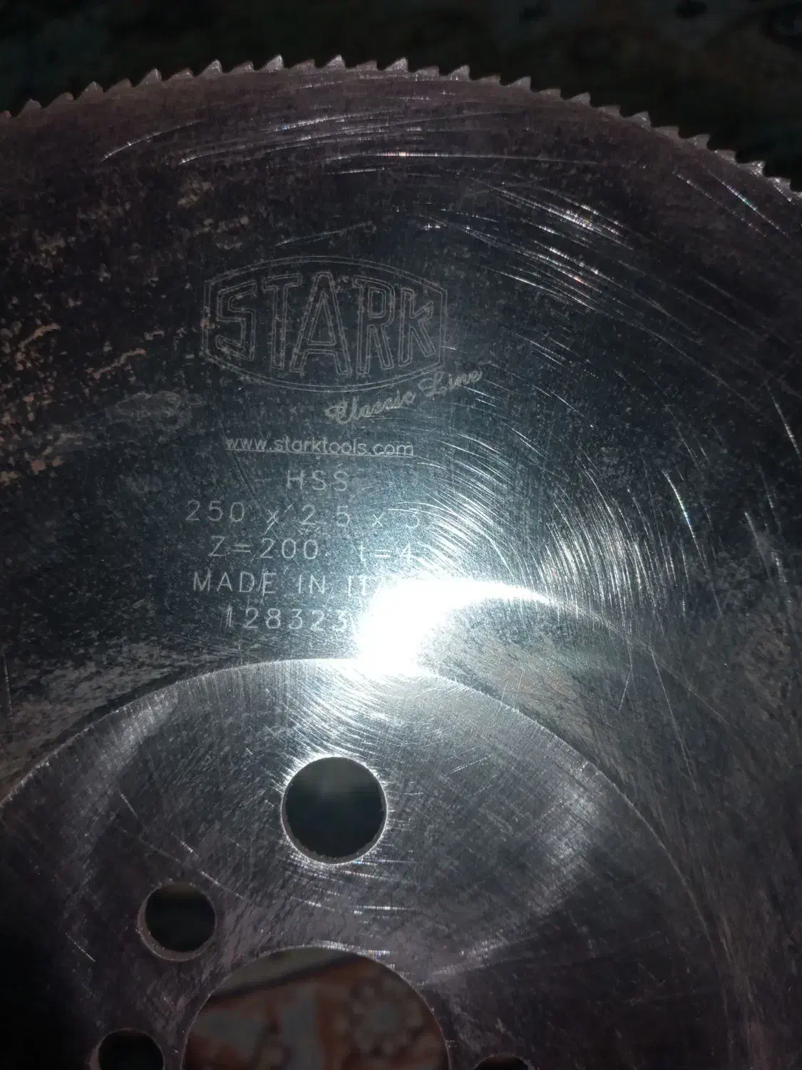 تیغارهدرحد|ابزارآلات|بروجرد, |دیوار