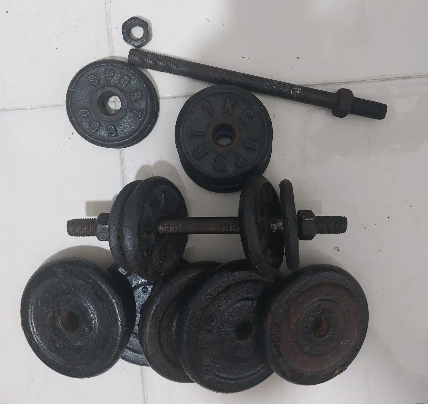 دو نوع دمبل ۲۶ کیلویی و ۱۶ کیلویی .|تجهیزات ورزشی|بندرعباس, |دیوار