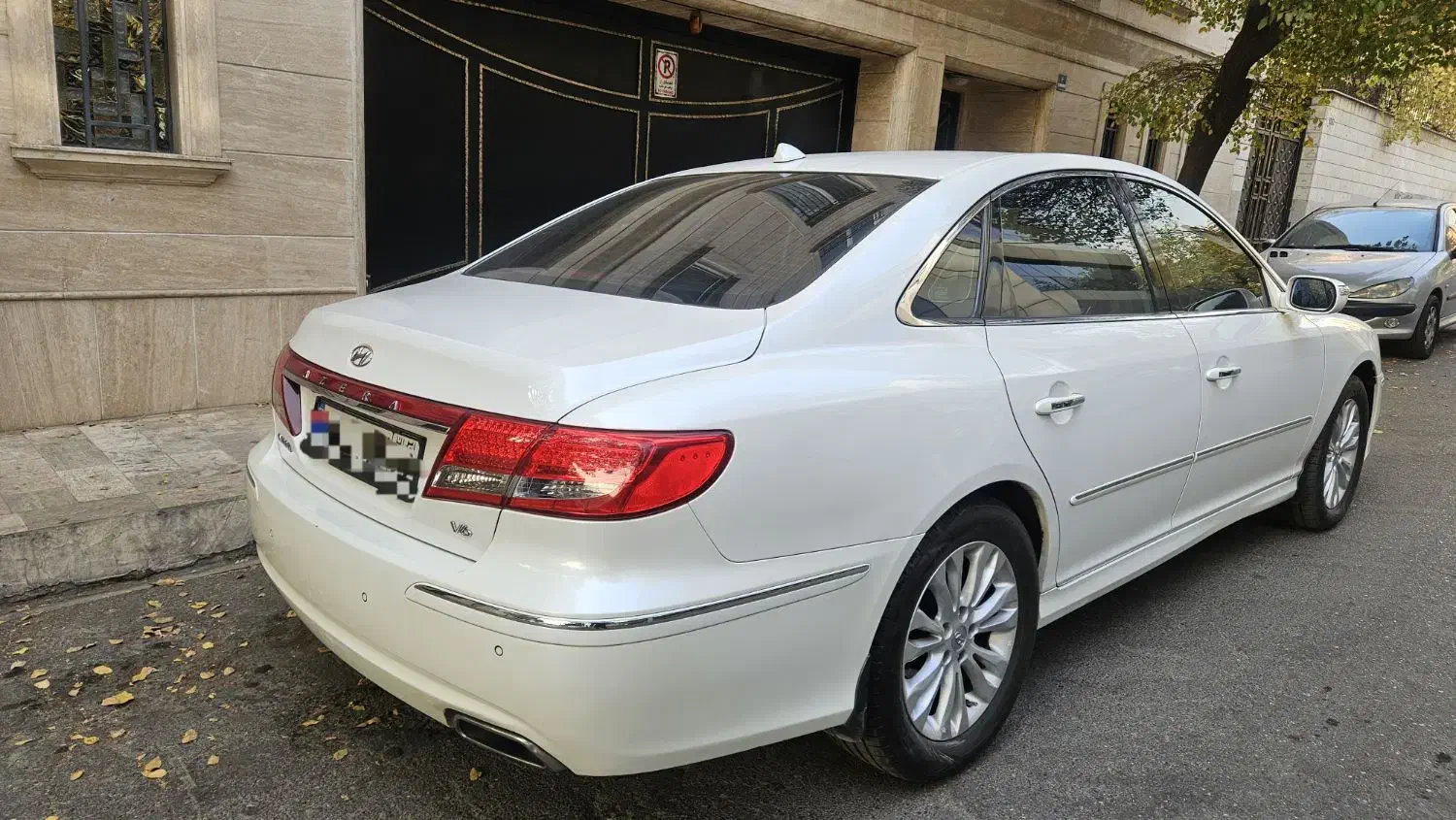 آزرا ۲۰۱۱ کالیفرنیا|خودرو سواری و وانت|تهران, سید خندان (جلفا)|دیوار