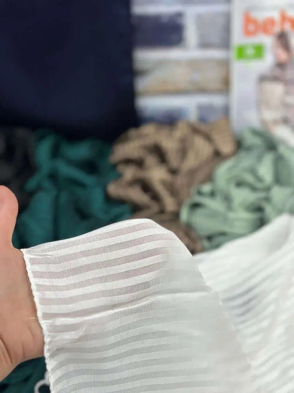 شال حریر مجلسی اتوبانی (قواره بزرگ)|لباس|برازجان, |دیوار