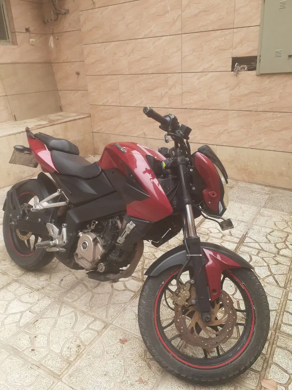 موتور ns200 مدل ۹۲|موتورسیکلت|تهران, شهران جنوبی|دیوار