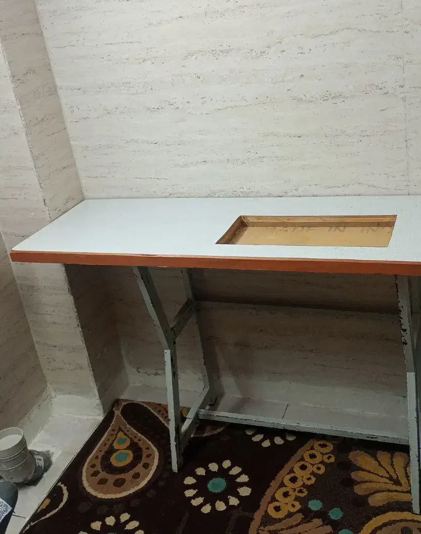 میز چرخ خیاطی|چرخ خیاطی و ریسندگی|بوشهر, |دیوار