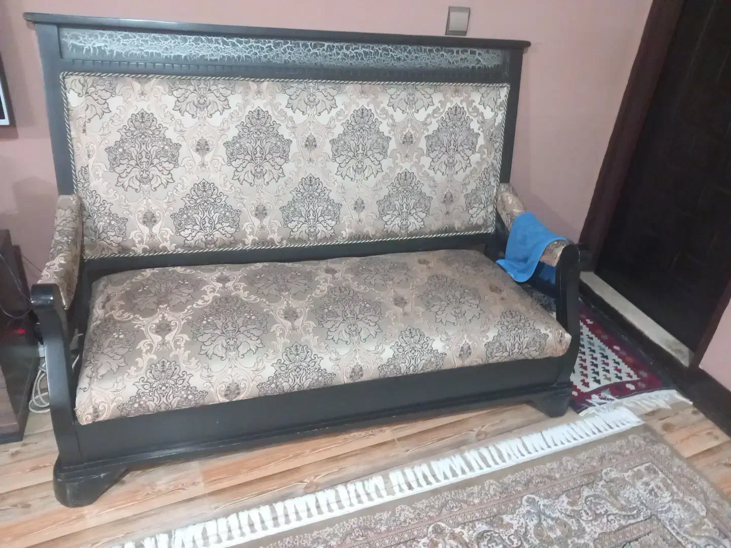 فروش مبل ۹نفر هخامنشی|مبلمان خانگی و میز عسلی|ارطه, |دیوار