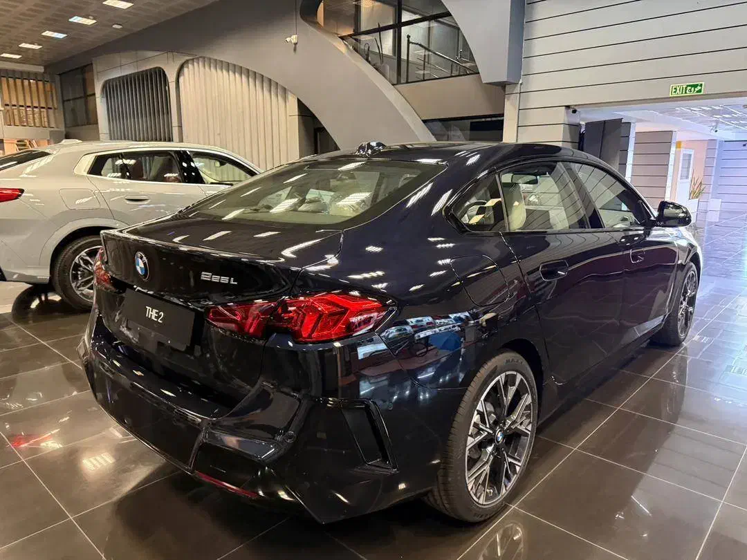 BMW 225 L مدل 2025|خودرو سواری و وانت|تهران, حکمت|دیوار