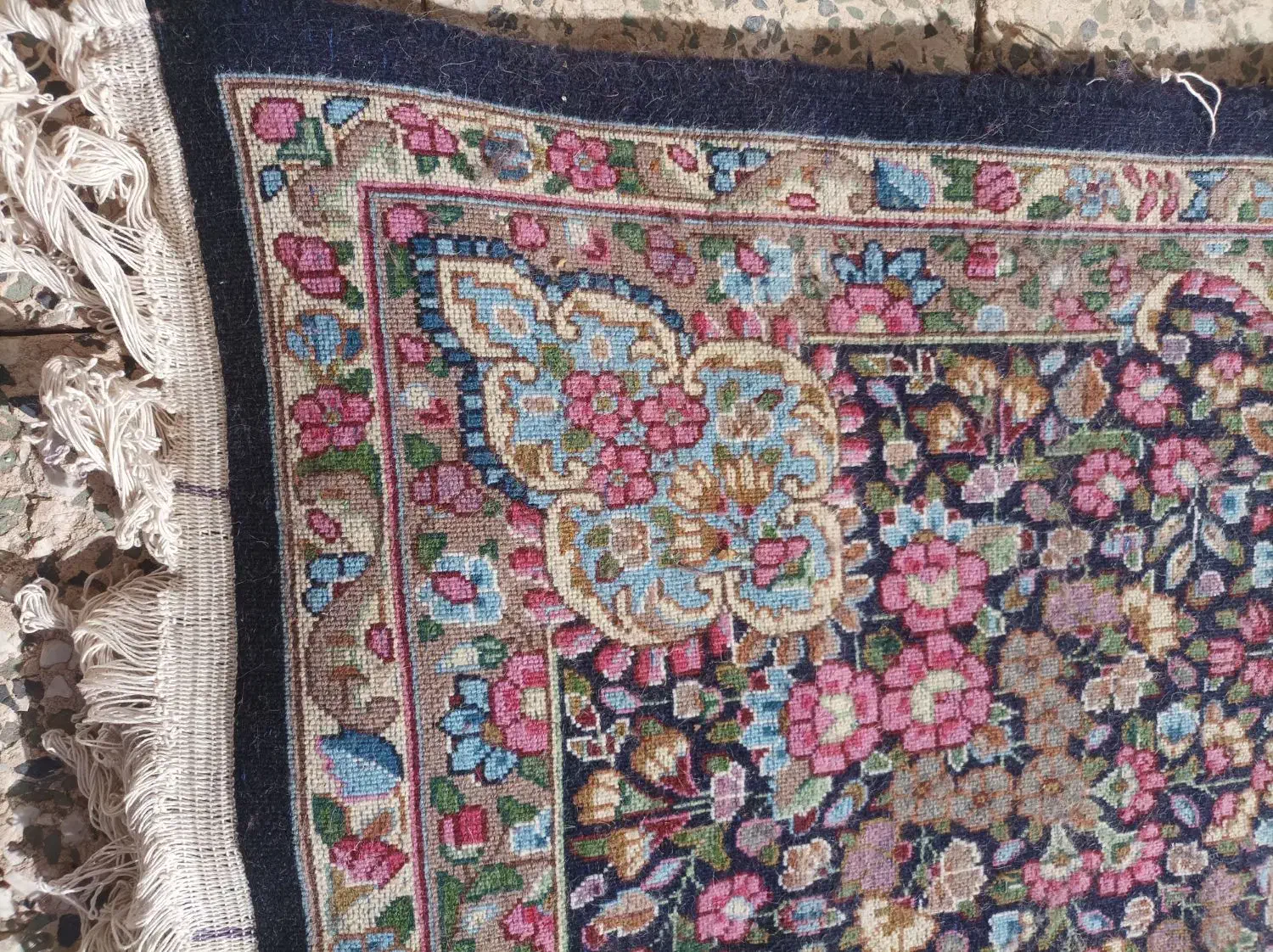 فرش دستباف|فرش|رفسنجان, |دیوار