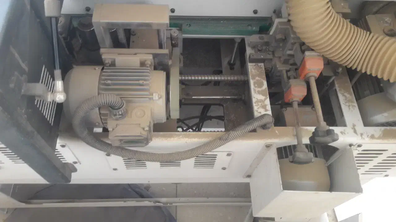 لبه چسبان چهار ایستگاه دستگاه شیش سال خواب.کاشمر|ماشینآلات صنعتی|مشهد, پارک کوهستان|دیوار