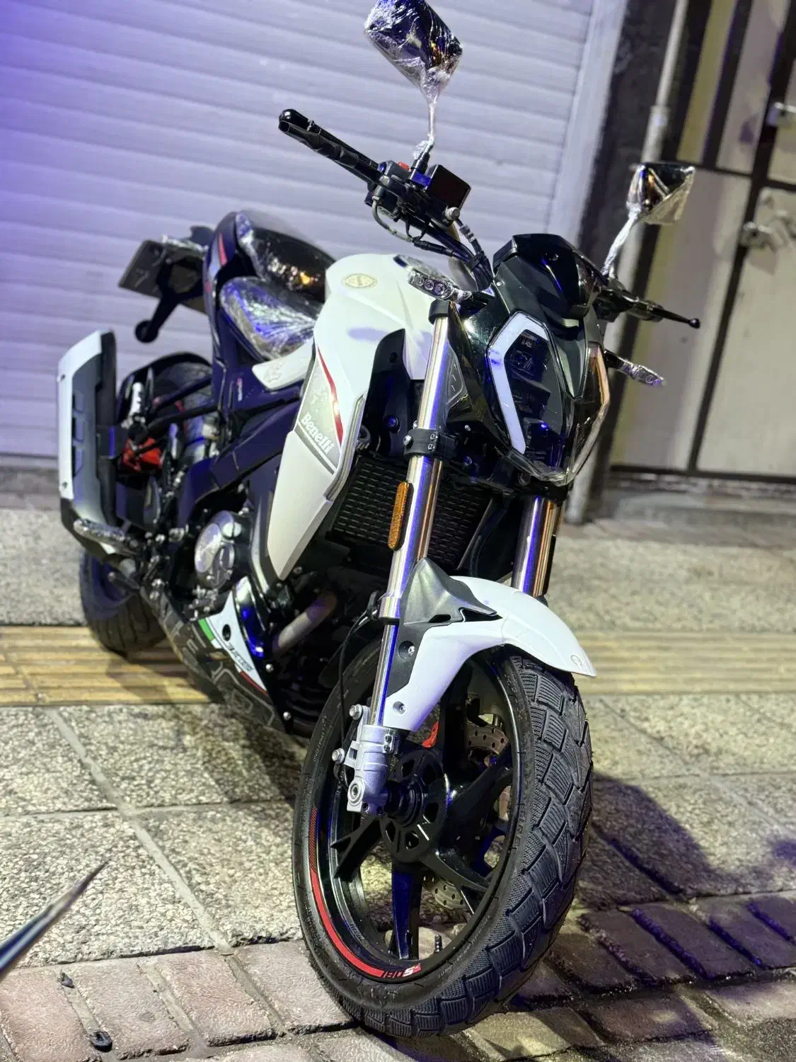 بنلی ۱۸۰s|موتورسیکلت|شیراز, لاله|دیوار