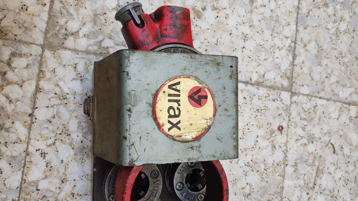 جعبه دستگاه حدیده لوله فرانسوی|ابزارآلات|اصفهان, جامی|دیوار