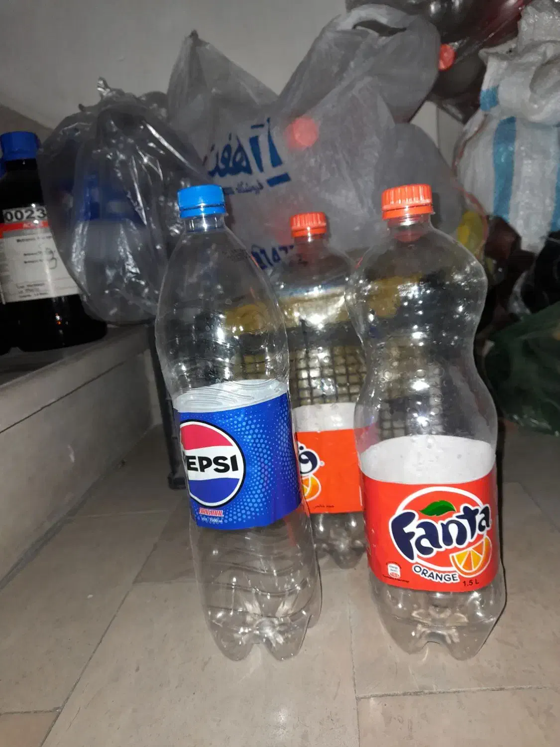 بطری خالی نوشابه|ظروف نگهدارنده، پلاستیکی، یکبارمصرف|چهاردانگه (تهران), |دیوار