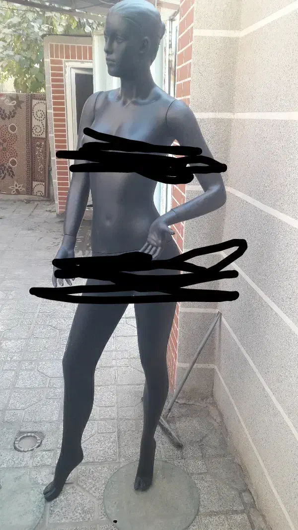 دو عدد مانکن زنانه تمیز پایه شیشه ای|فروشگاه و مغازه|یاسوج, |دیوار