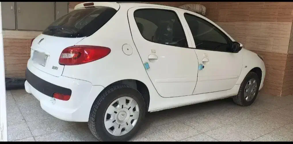 پژو 207i دنده‌ای TU3 مدل ۱۴۰۲کم کار درحدصفر تک برگ|خودرو سواری و وانت|اصفهان, باغ دریاچه|دیوار