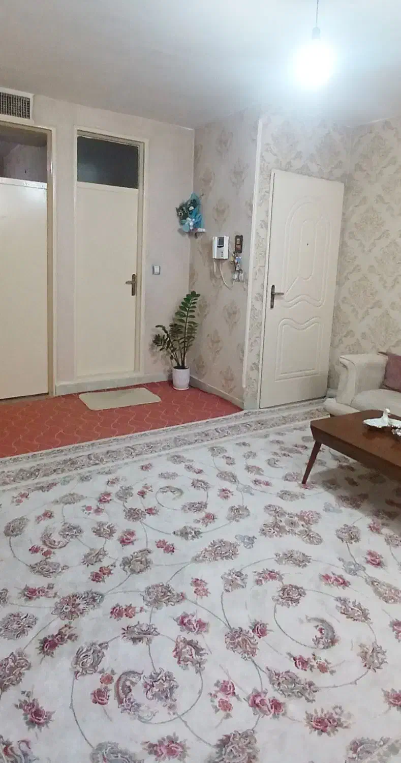 اپارتمان۵۷متر/دوخواب/بازسازی شده/خوش نقشه/قائمیه|فروش آپارتمان|اسلامشهر, شهرک قائمیه|دیوار