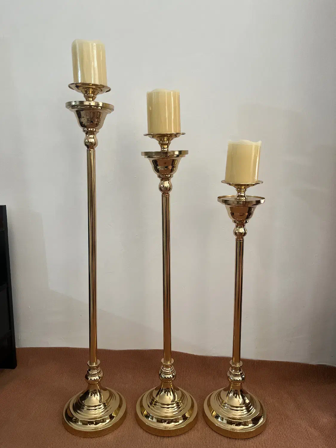 شمعدان پایه بلند طلایی|چراغ خواب و آباژور|کرمانشاه, |دیوار