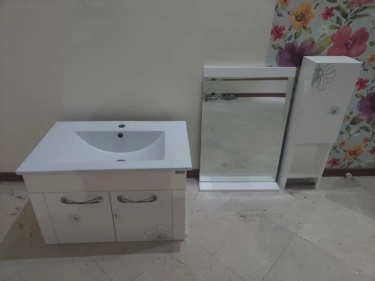 ست روشویی pvc به همراه آیینه و باکس / ۷۰ در ۴۶|لوازم سرویس بهداشتی|تهران, اوقاف|دیوار