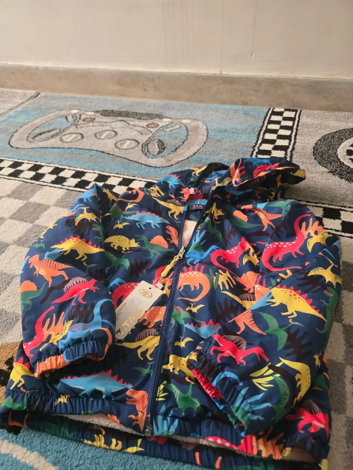 کاپشن کودک مناسب 5تا6سال|کفش و لباس بچه|تهران, ائمه اطهار|دیوار