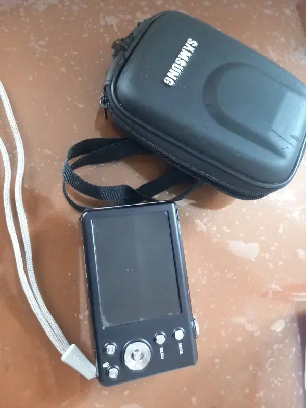 دوربین عکاسی سامسونگ|دوربین عکاسی و فیلم‌برداری|مرند, |دیوار