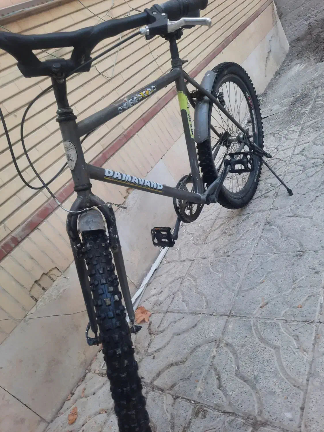 اساک دماوند اصلی فنی کاملا سالم زین شده برای سواری|دوچرخه، اسکیت، اسکوتر|مشهد, سرافرازان|دیوار