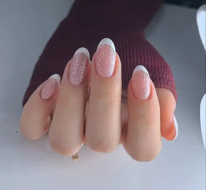 کاشت ناخن|خدمات آرایشگری و زیبایی|مشگین شهر, |دیوار