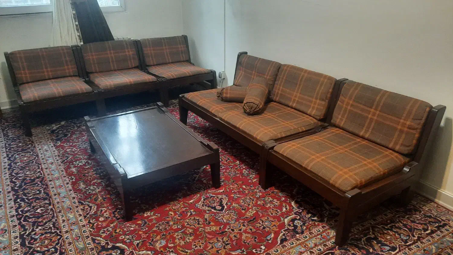 مبل چوبی و میز پذیرایی چوبی|مبلمان خانگی و میز عسلی|تهران, بلوار کشاورز|دیوار