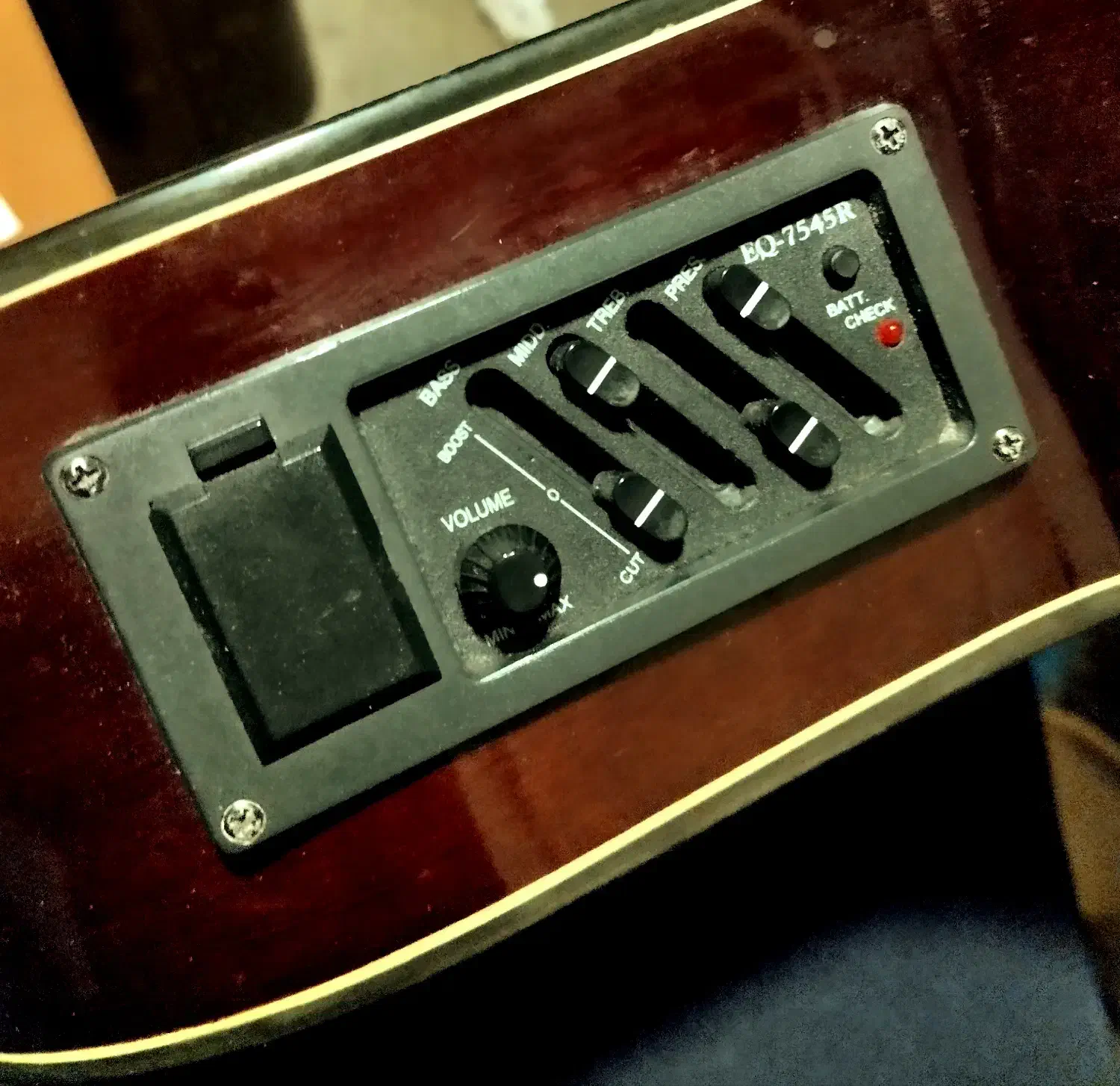 گیتار آریا Ak 300E|گیتار، بیس، امپلیفایر|تهران, دربند|دیوار