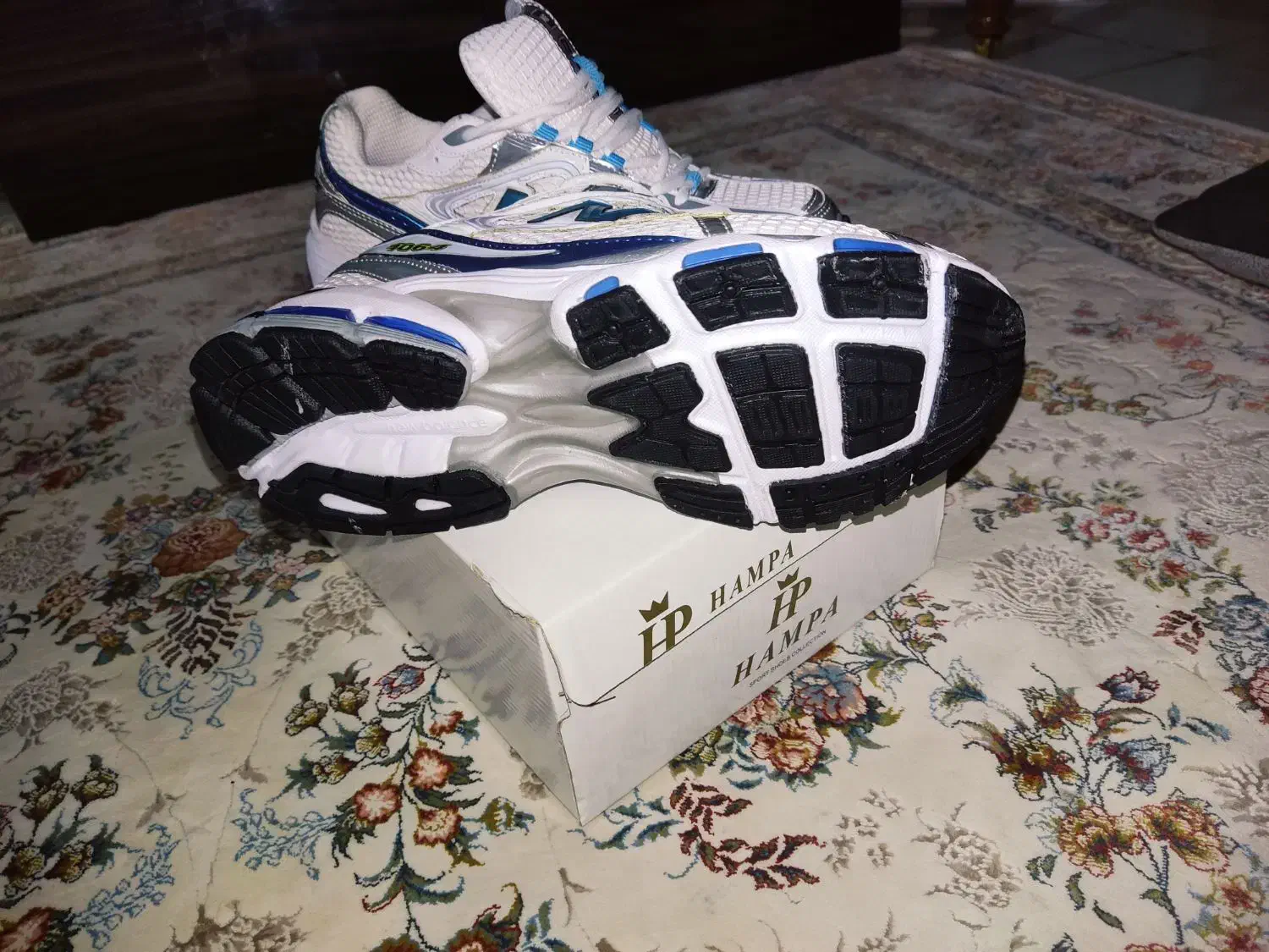 کتونی نیوبالانس 1064 سایز 44|کیف، کفش، کمربند|شهریار, شهرک بهاران (ویره)|دیوار