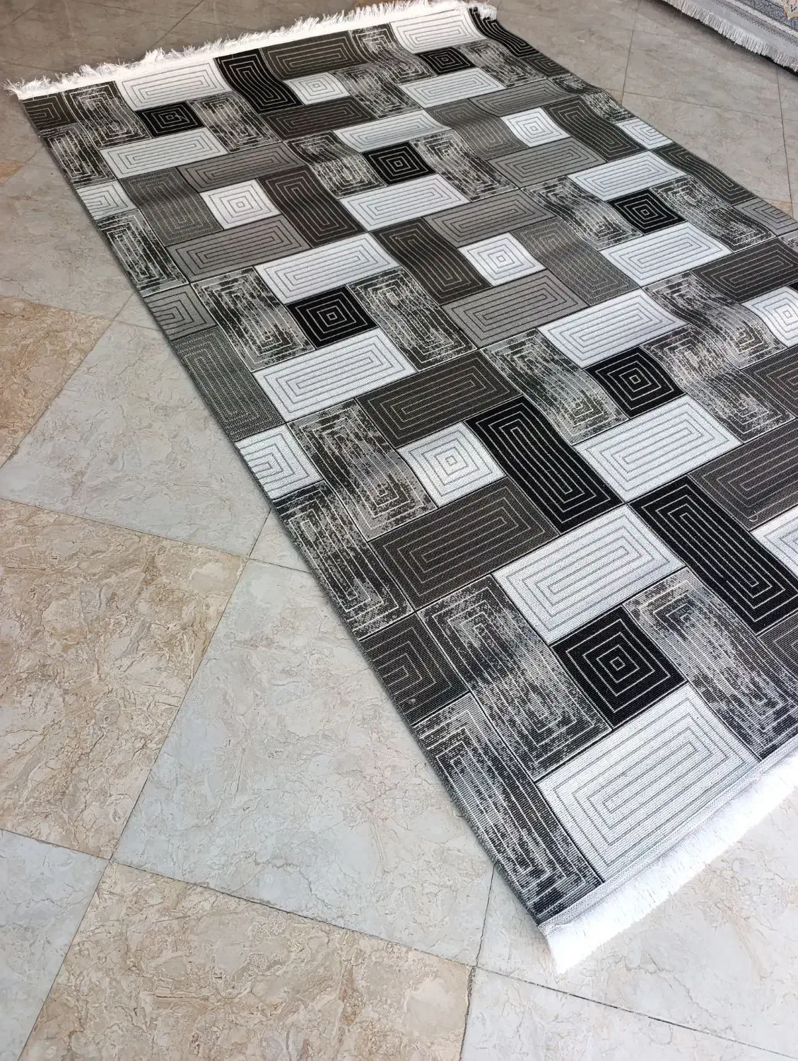 گلیم ۴متری و ۶متری به قیمت عمده|گلیم، جاجیم، گبه|نظرآباد, نظرآباد|دیوار