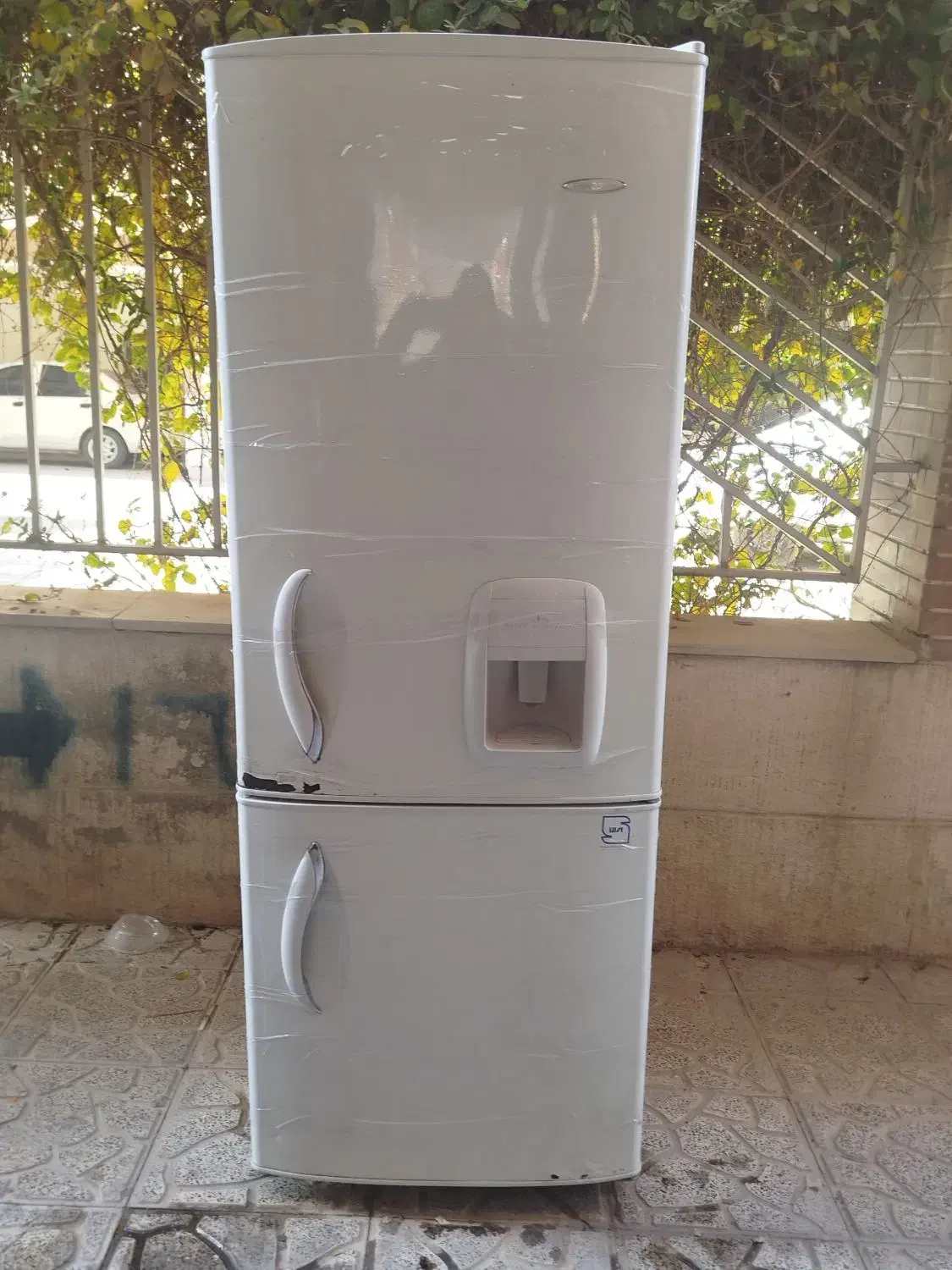 یخچال فریزر امرسال سالم تمیز|یخچال و فریزر|شاهینشهر, مسکن مهر|دیوار