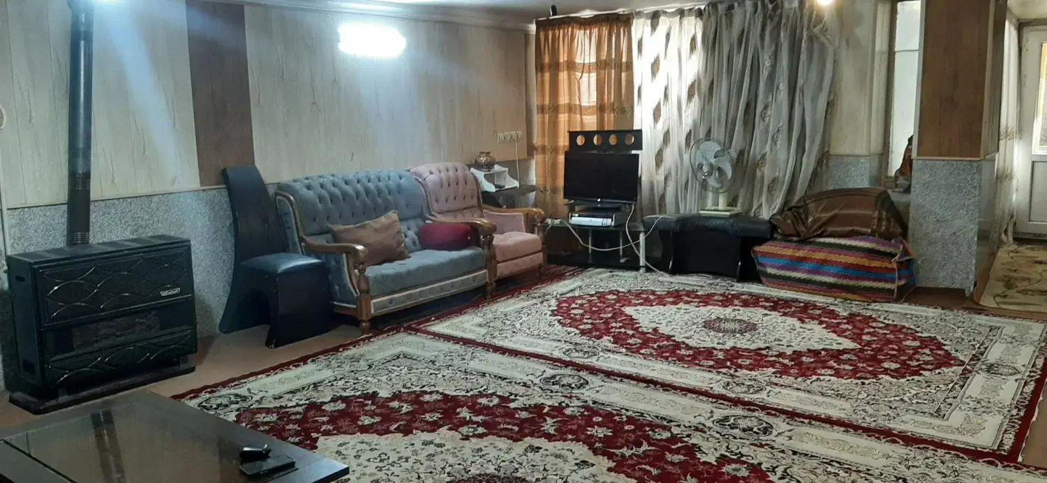 اجاره خانه ویلایی مرکز شهر|اجارهٔ کوتاه‌مدت آپارتمان و سوئیت|همدان, |دیوار