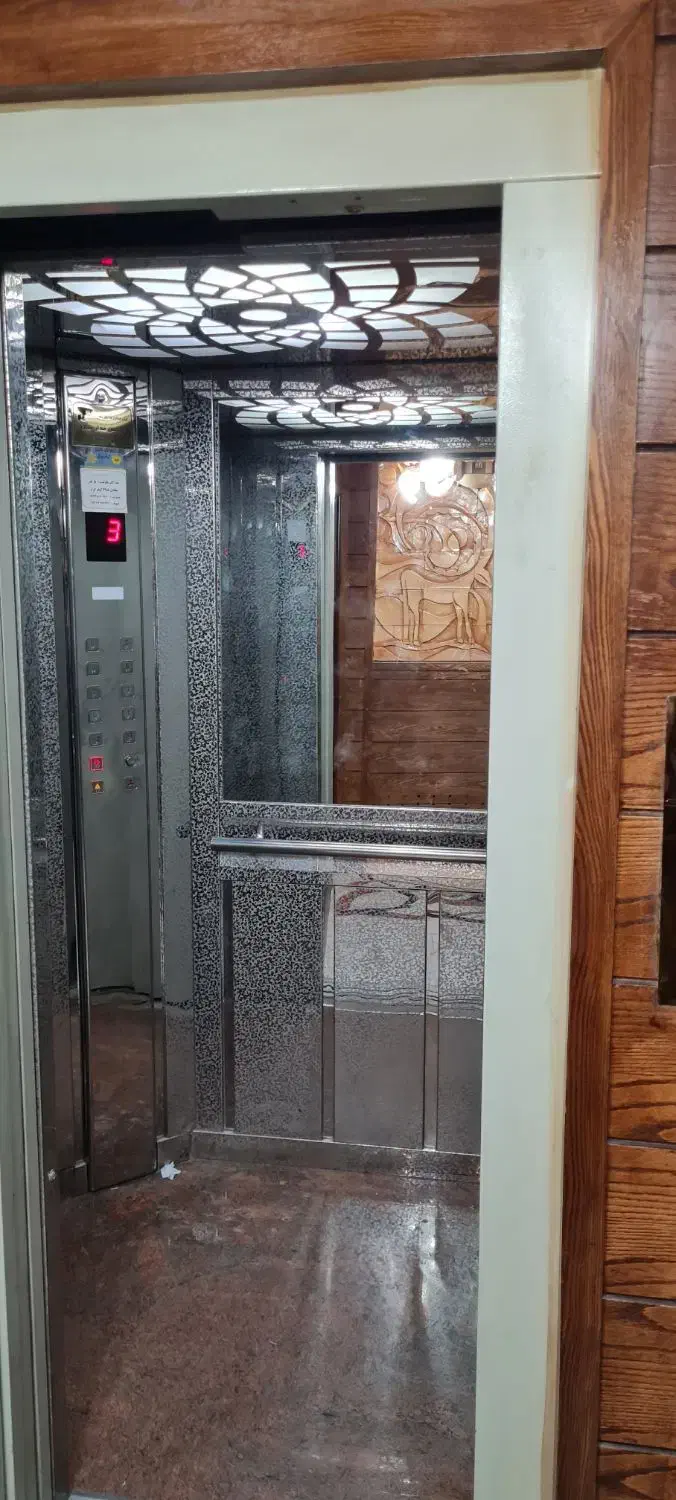 واحدهای اداری 70 و 50 متری شهید صدوق|فروش دفتر کار، اتاق اداری، مطب|قم, زنبیل آباد|دیوار