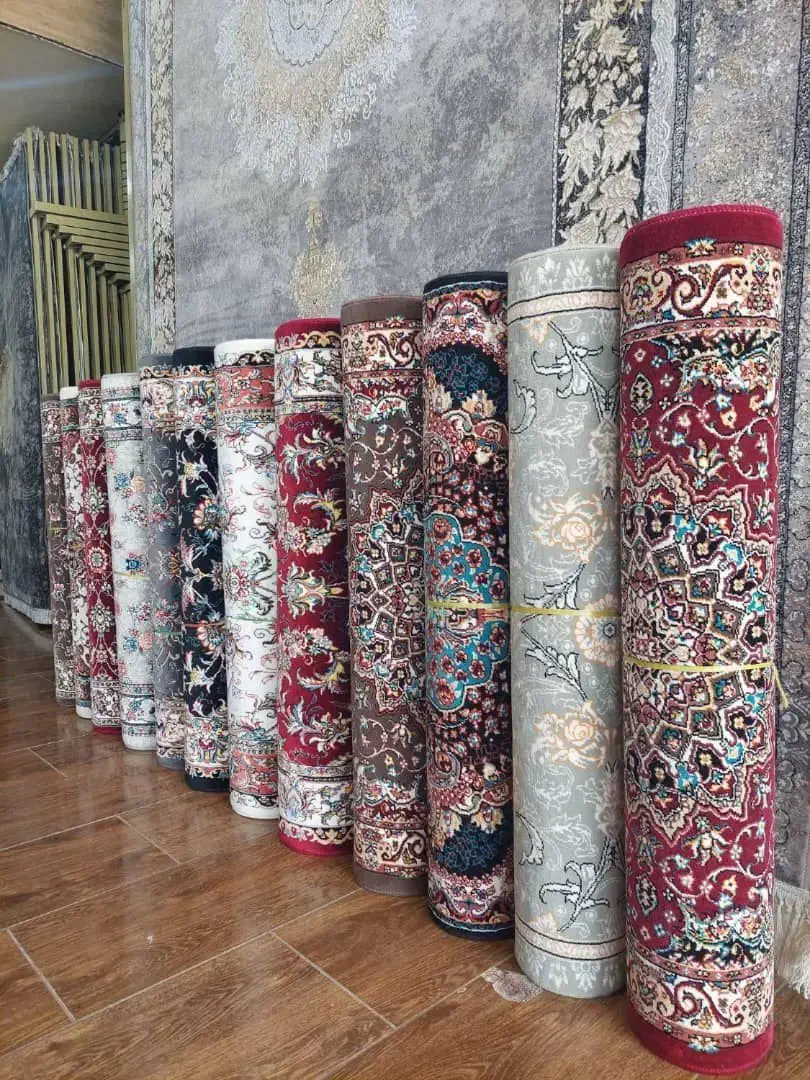 کنار فرش‌های شیک و خاص کیفیت تضمینی متنوع و مدرن|فرش|بوشهر, |دیوار