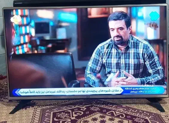 دو عدد تلویزیون ۴۳ اینچ الجی اصل کره بشرط سالم|تلویزیون و پروژکتور|قم, علی آباد|دیوار