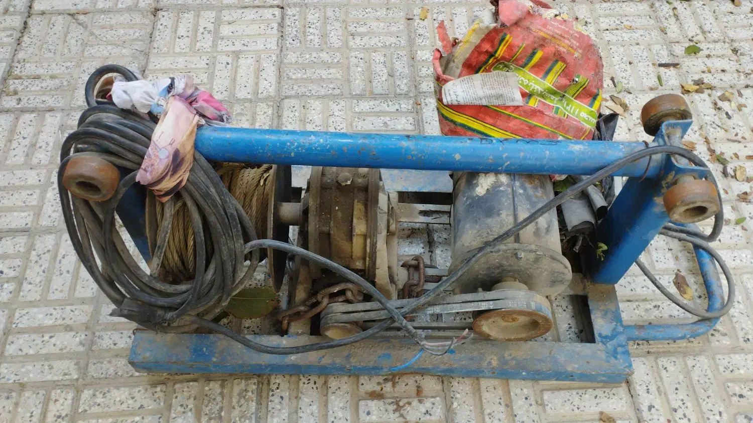 بالابر سه فاز کامل ۱۸۰۰۰۰۰۰ تومان|مصالح و تجهیزات ساختمان|اصفهان, شهریار|دیوار