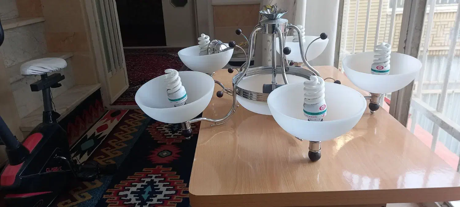 لوستر ۵ حبابی|لوستر و چراغ آویز|قم, پشت انبار نفت|دیوار