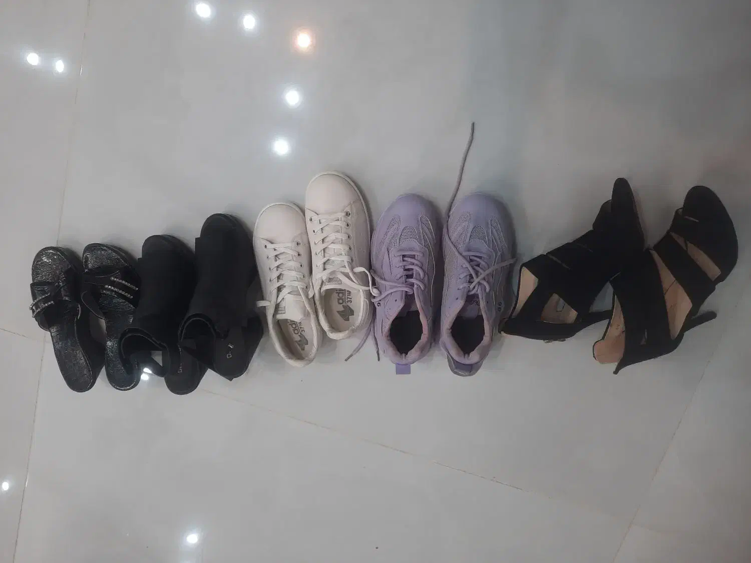 فروش کفشهابدلیل مهاجرت قیمت از۱۹۰ تا۴۹۰|کیف، کفش، کمربند|کازرون, |دیوار