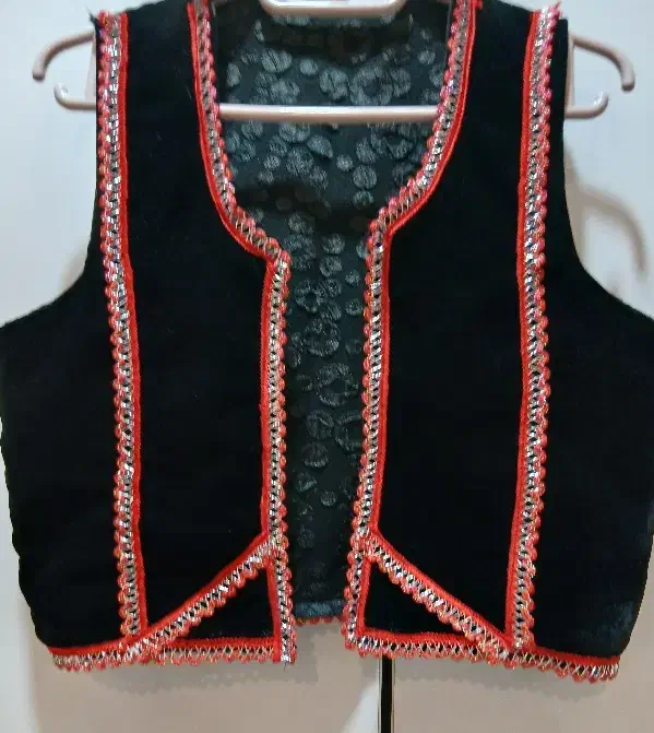 لباس جشن محلی|لباس|اندیکا, |دیوار