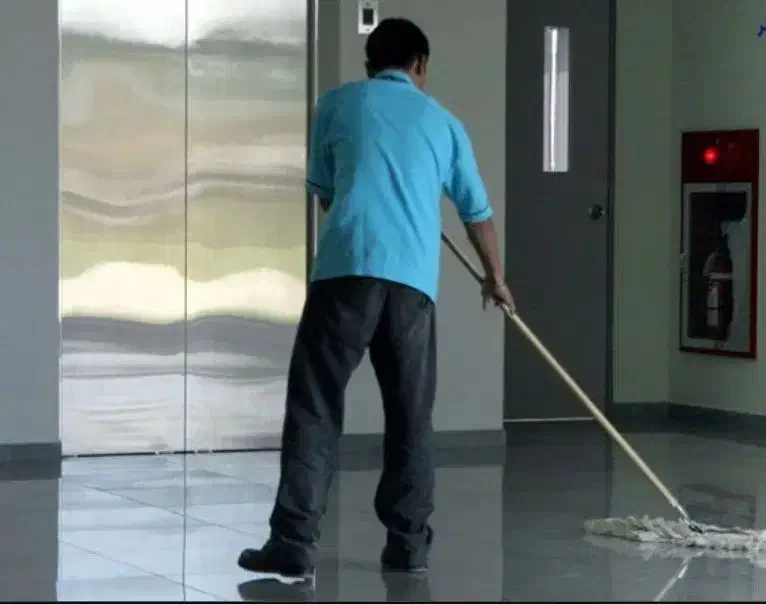 نیازمند شغل|استخدام سرایداری و نظافت|گلپایگان, |دیوار