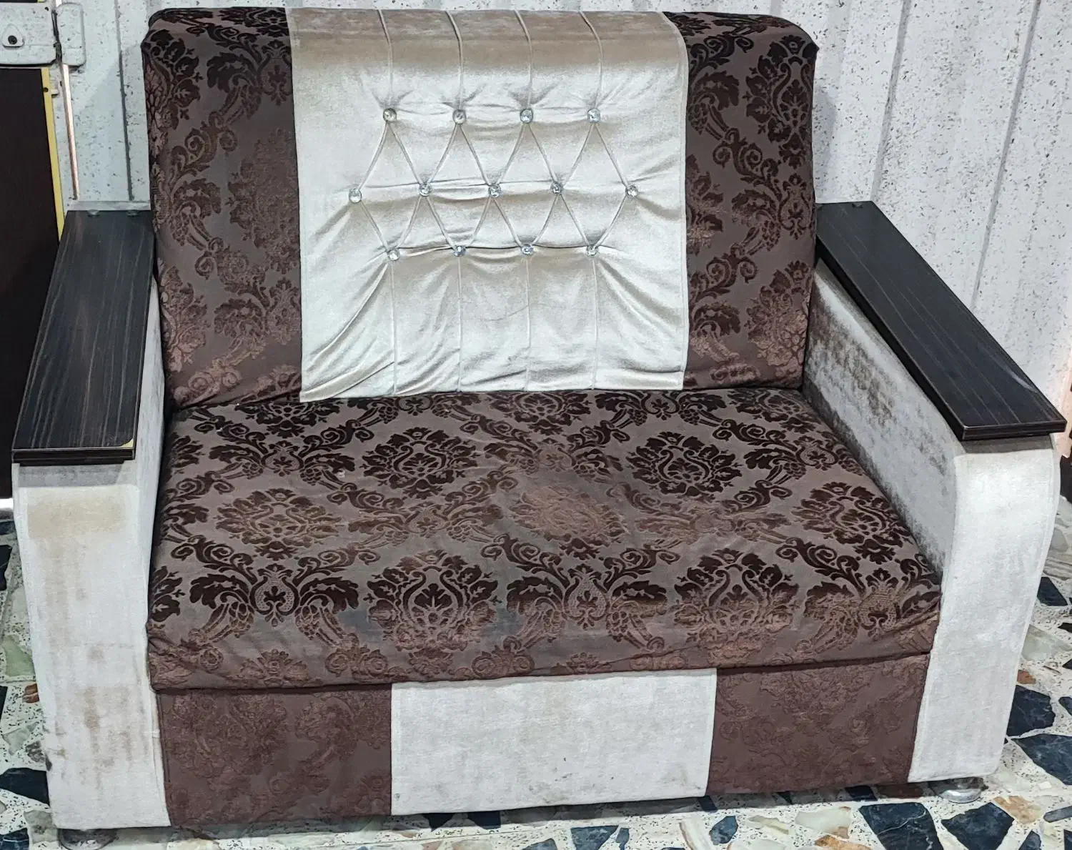 مبل ۶ نفره کارکرده|مبلمان خانگی و میز عسلی|قائم‌شهر, |دیوار