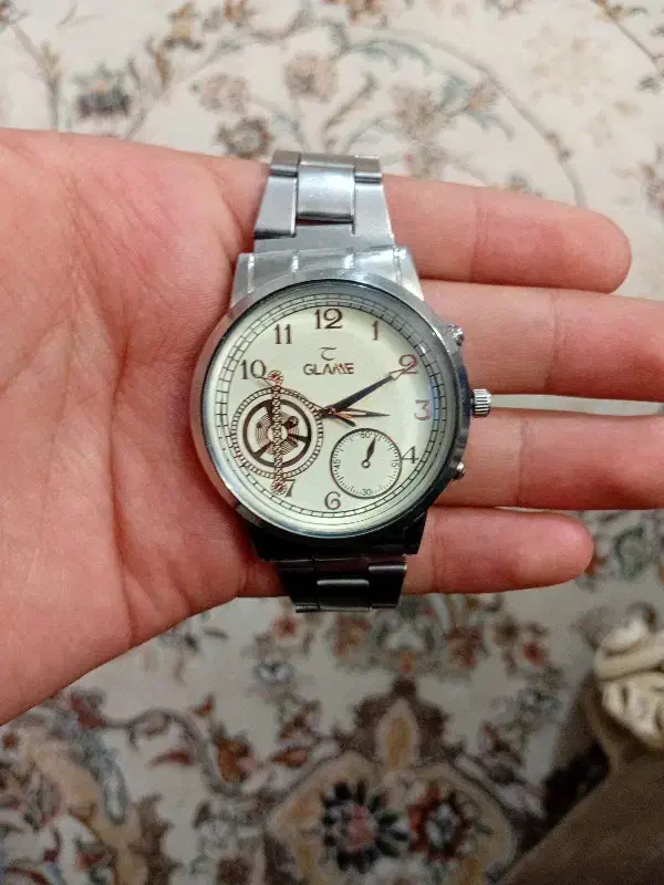 ساعت مچی|ساعت|مشهد, نیزه|دیوار