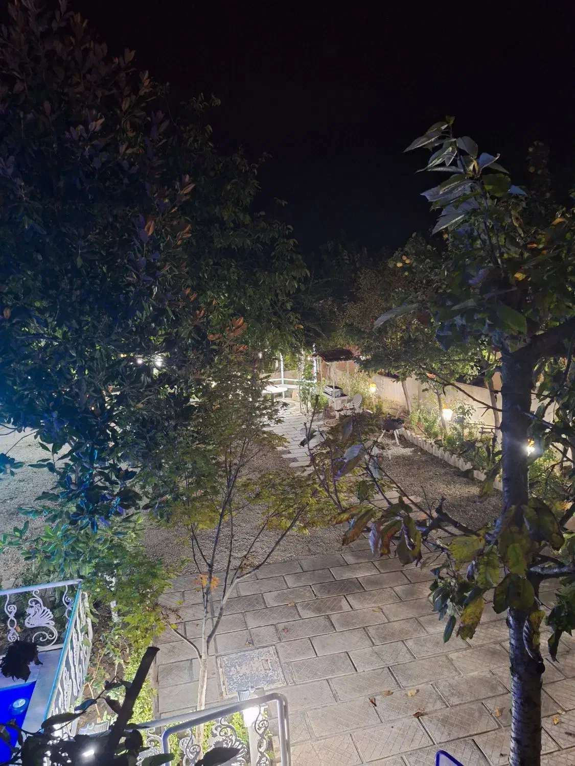 ویلای کوهستانی یک خوابه با استخر آبگرم|اجارهٔ کوتاه‌مدت ویلا و باغ|مرزن‌آباد, |دیوار