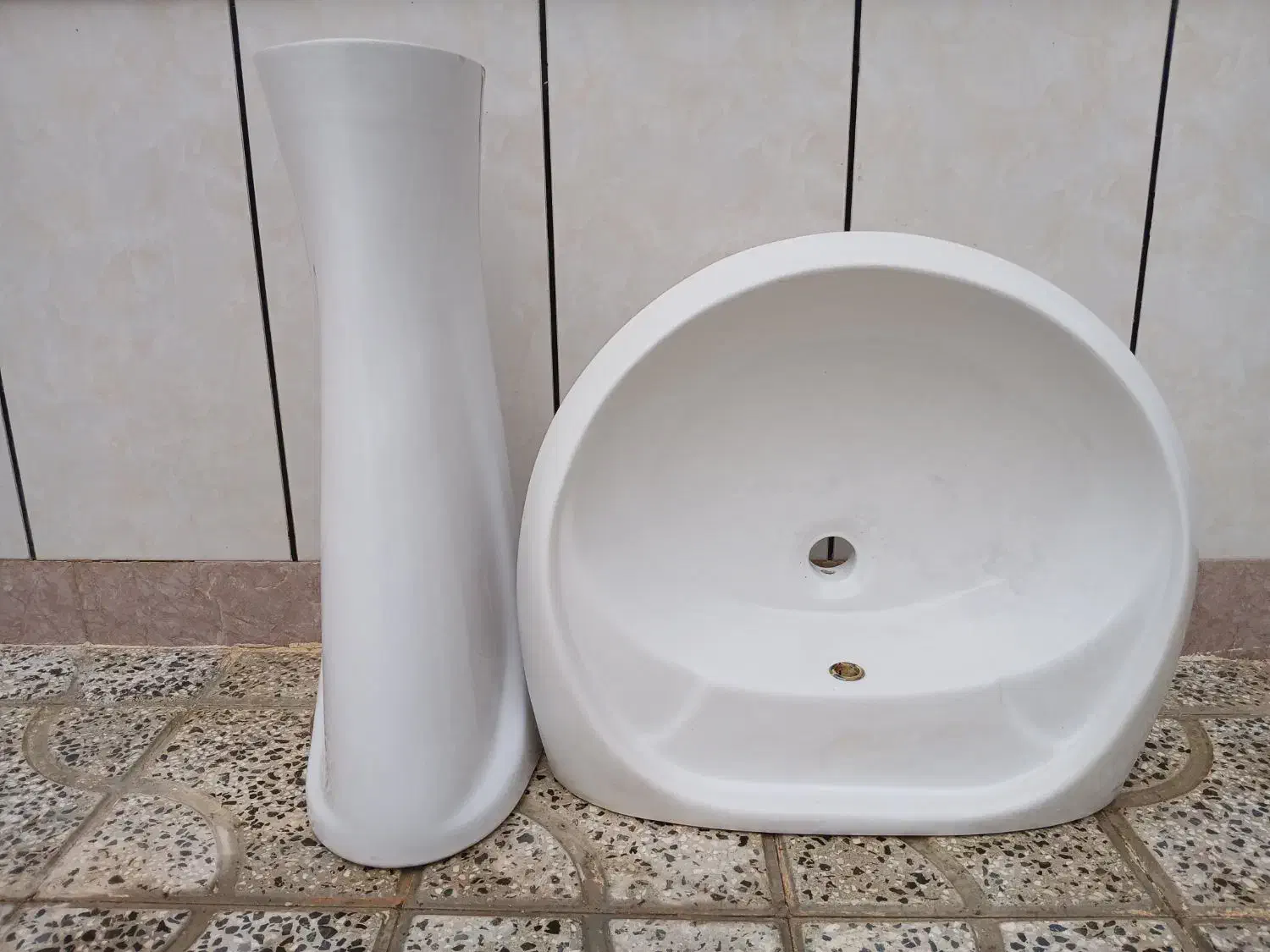 روشویی با پایه|لوازم سرویس بهداشتی|گمیشان, |دیوار