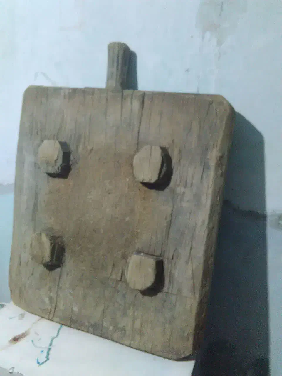 تخته چونه گیرخمیر|کلکسیون اشیاء عتیقه|نمین, |دیوار