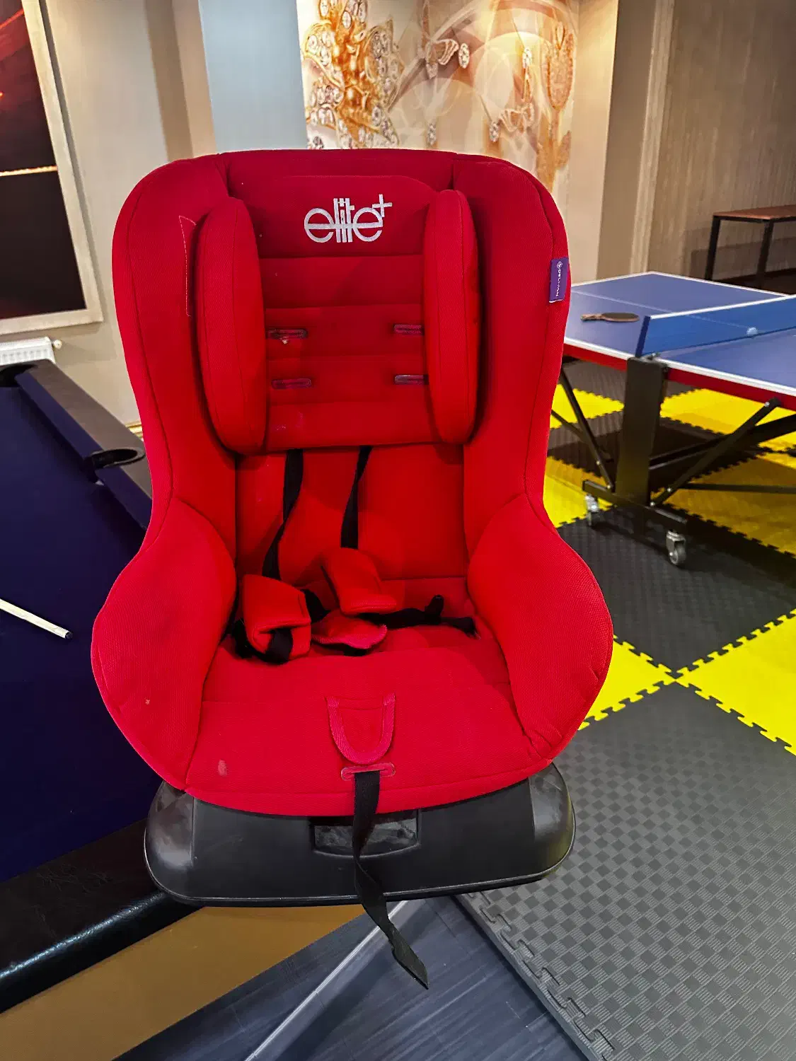 صندلی ماشین کودک|تخت و صندلی بچه|اصفهان, باغ گلها|دیوار