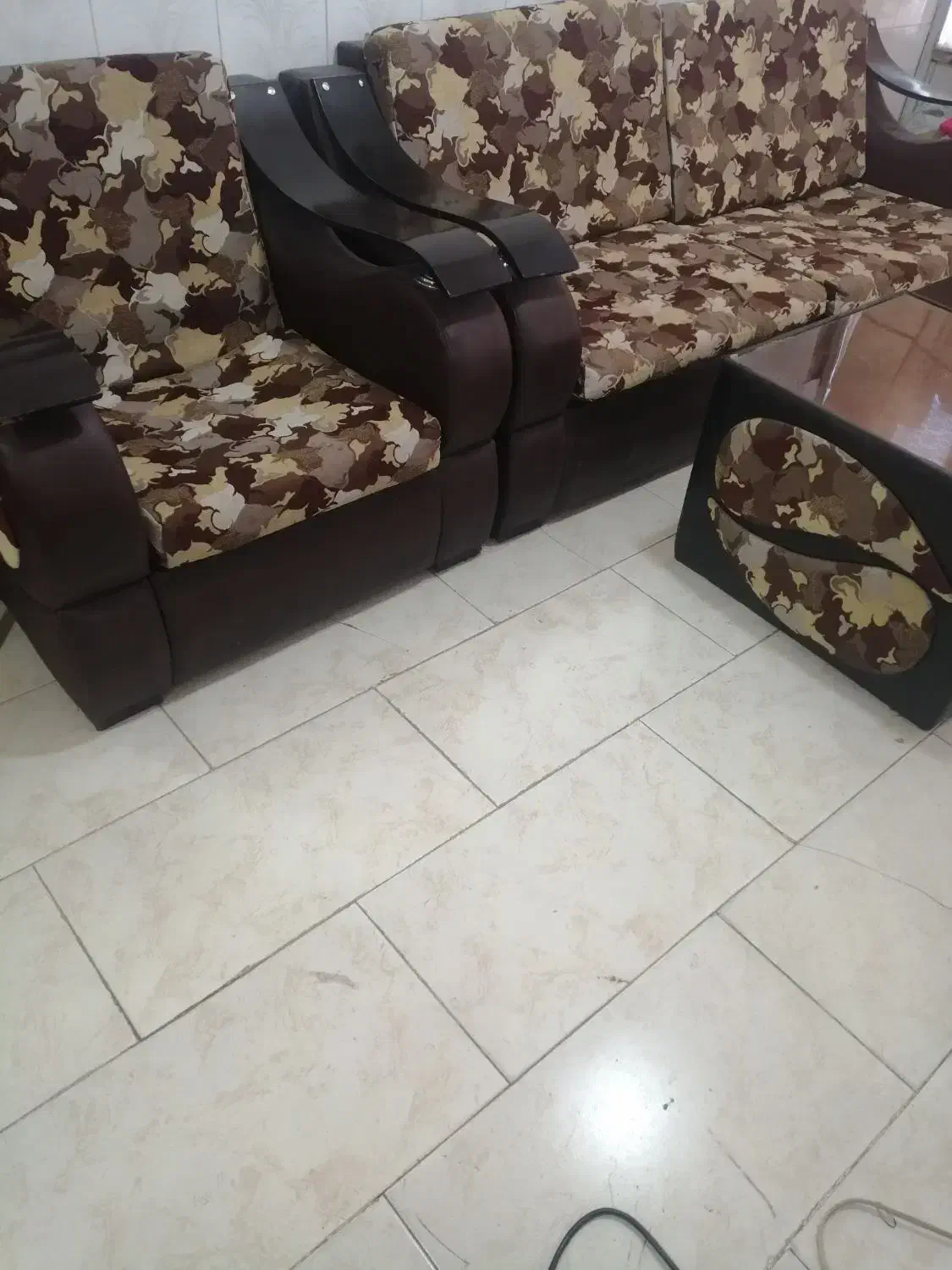 مبل|مبلمان خانگی و میز عسلی|خوی, |دیوار