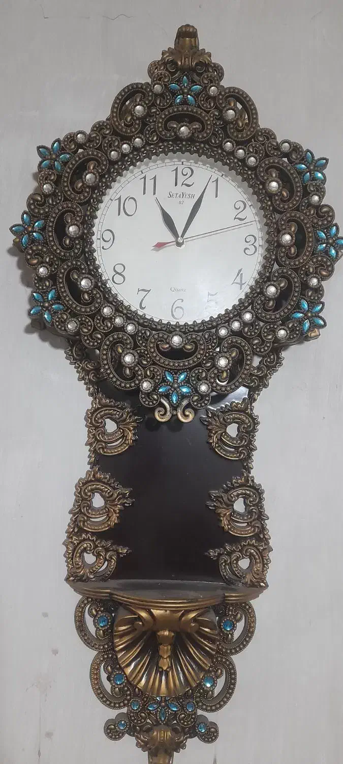 ساعت دیواری سالم نو فقط ۳۰۰هزار|ساعت دیواری و تزئینی|کرمانشاه, |دیوار