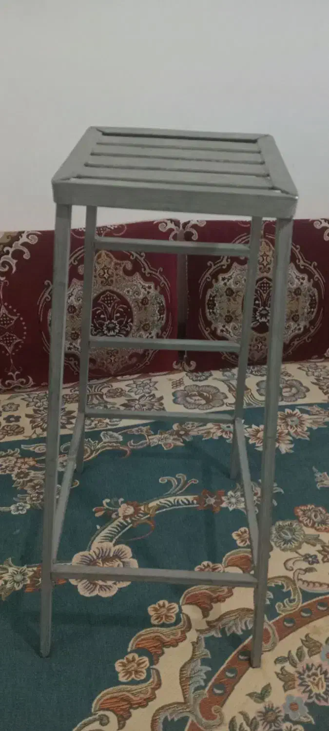 چهارپایه جنسآهنتازهدرستشدهکاملا محکم|صندلی و نیمکت|ابهر, |دیوار