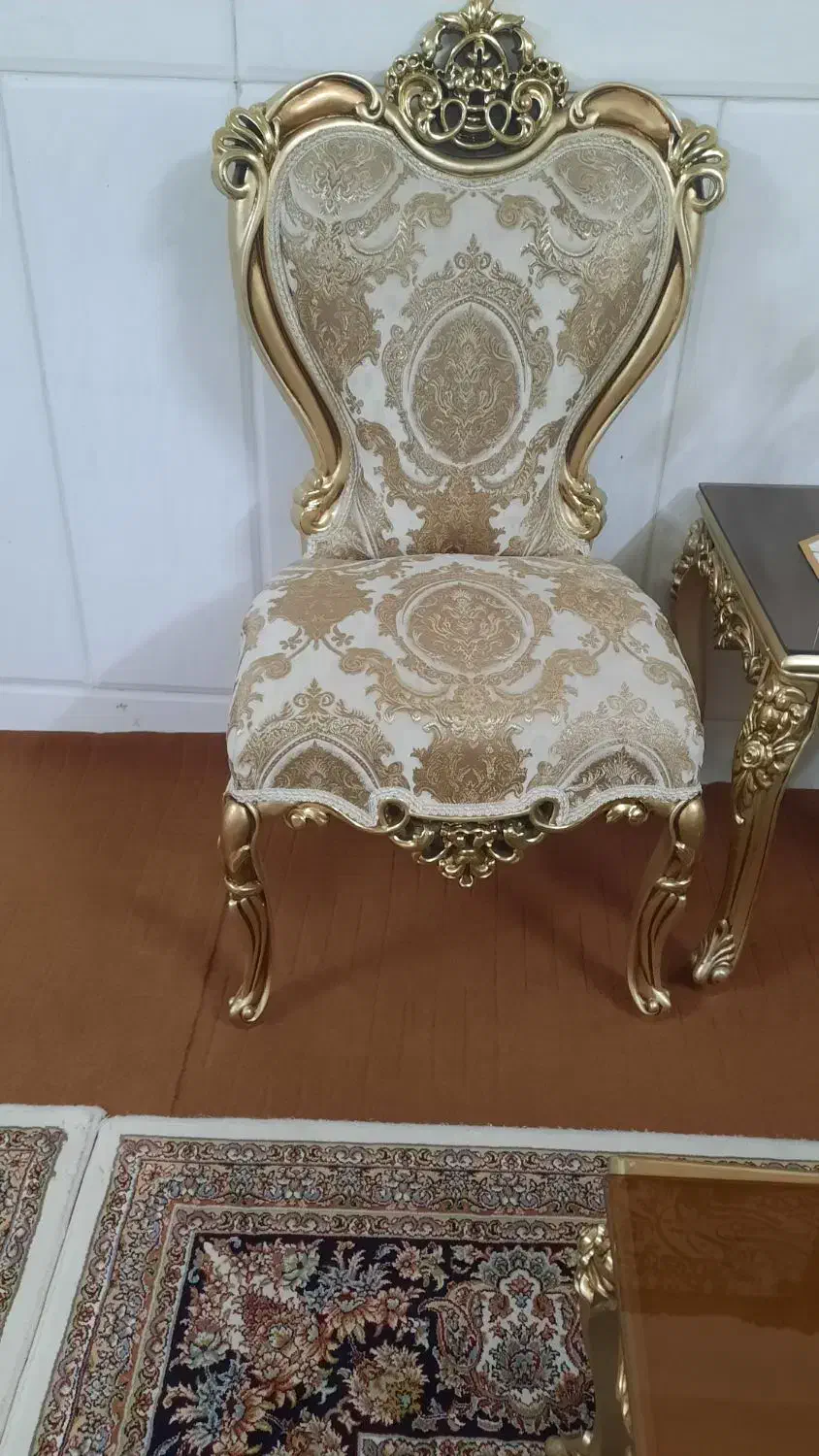 دو عدد صندلی میزبان|مبلمان خانگی و میز عسلی|قم, شهر قائم|دیوار