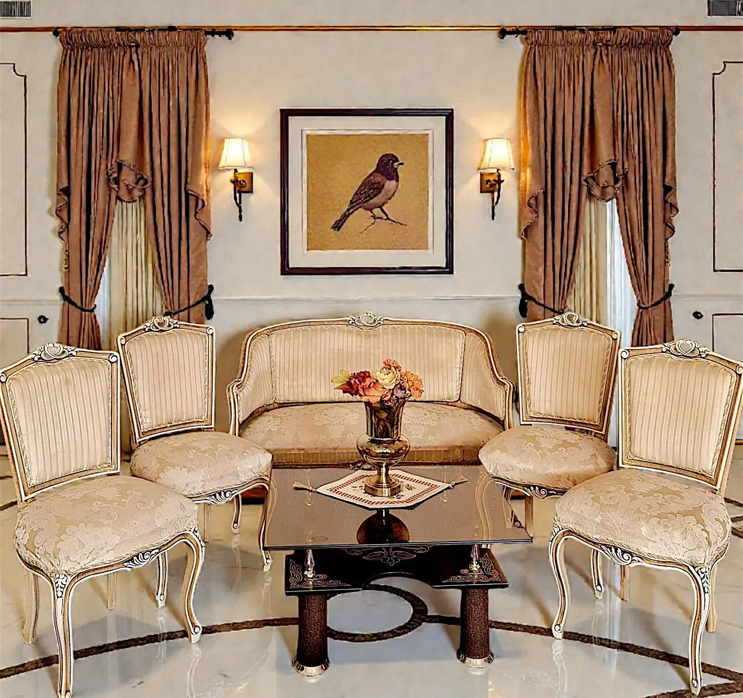 مبلمان کلاسیک به همراه میز جلو مبلی فوری|مبلمان خانگی و میز عسلی|شاهین‌شهر, چمران|دیوار