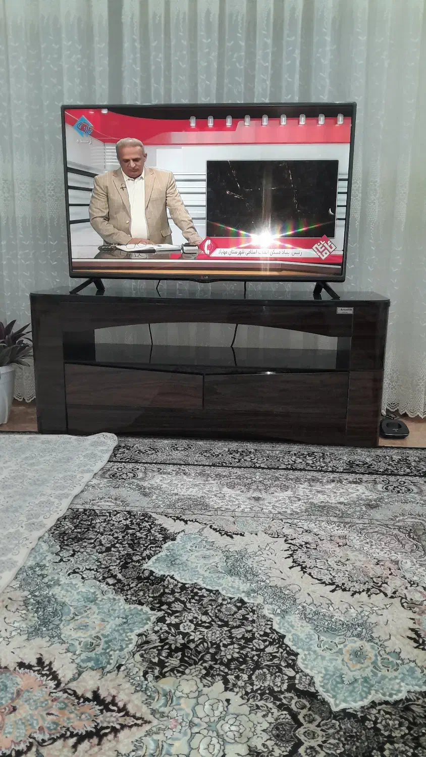 تلویزیون|تلویزیون و پروژکتور|مهاباد (آذربایجان غربی), |دیوار