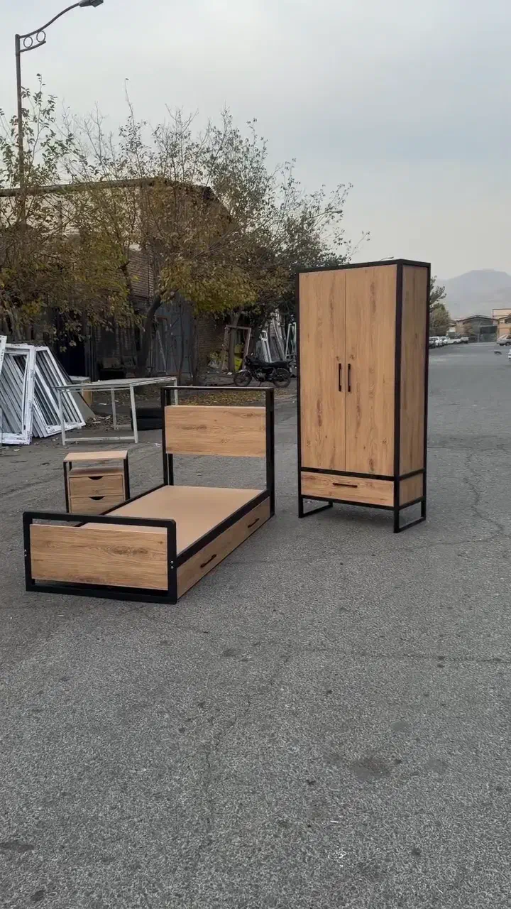 تولید سازه‌های چوب و فلز رگال،تخت،میز،قفسه،شلف|کتابخانه، شلف، قفسه‌های دیواری|اصفهان, میرعماد|دیوار